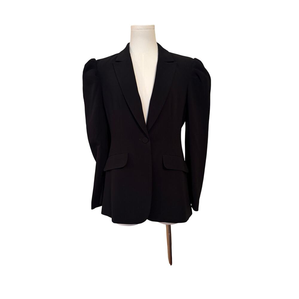 Cinq à Sept Black Jacket Flap Pockets Button Closure NWOT Size 8 - Picture 2 of 6